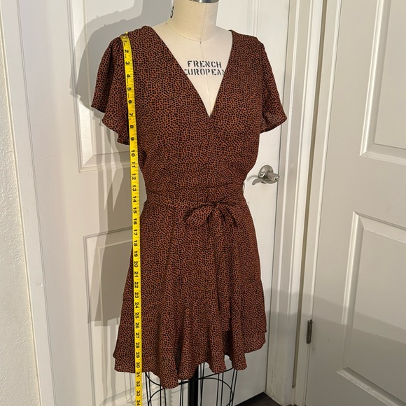 Shandra Scattered Dot Mini Dress wrap dress in brown and black polka dot small - Picture 9 of 9